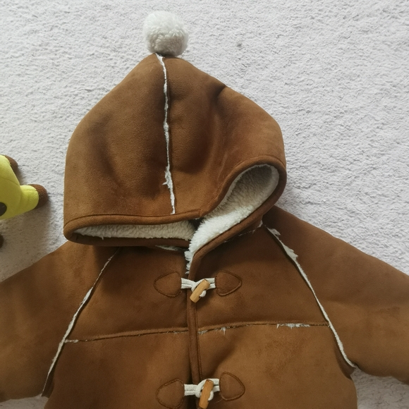 2/40 Zara Caramel Faux Shearling Coat - Picture 5 of 14